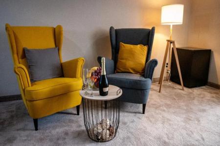 Riverside Boutique - 39