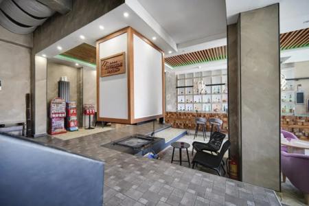 Riverside Boutique - 37