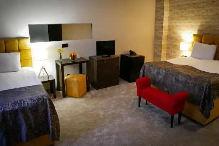 Riverside Boutique - 41