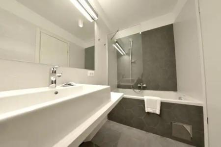 Divota Apartment - 106