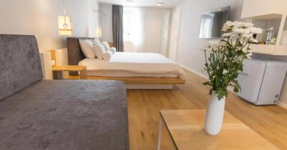 Divota Apartment - 129