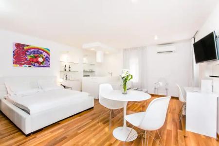 Divota Apartment - 179