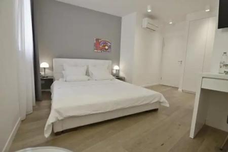 Divota Apartment - 101