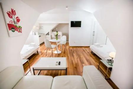 Divota Apartment - 143