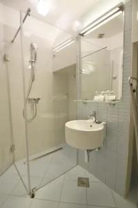 Divota Apartment - 123