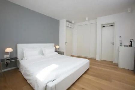 Divota Apartment - 111