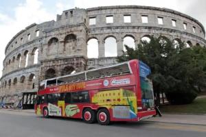 Hotel, Pula