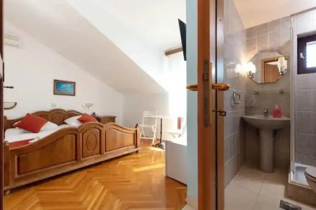 Bed & Breakfast Senator - 25