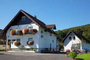 House Pox 2, Plitvice Lakes