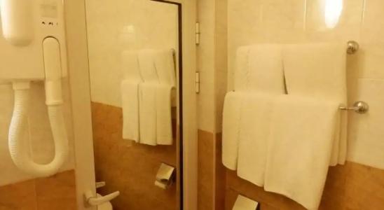 Семеен Хотел РОЗА - 4