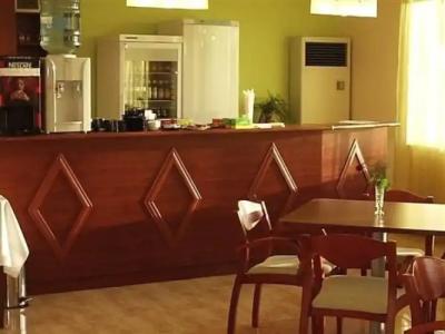 Семеен Хотел РОЗА - 12