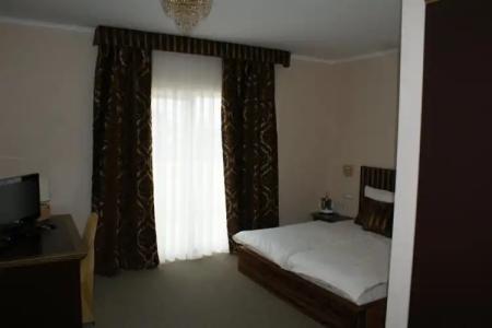 Guest Accommodation Atrium Gulin - 16