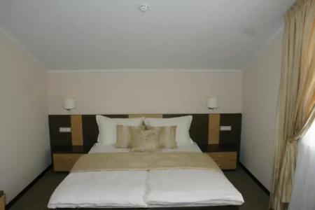 Guest Accommodation Atrium Gulin - 17