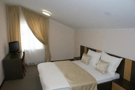 Guest Accommodation Atrium Gulin - 18