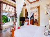 2 Bedrooms Earth Pool Pavilion