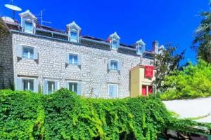 Villa Šoulavy, Kambelovac