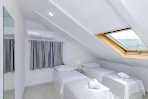 Villa Babilon, Zaton