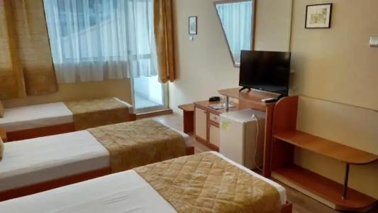 Victoria Family - 15