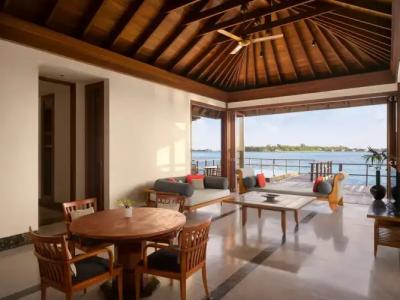 Paradise Island Resort & Spa - 102