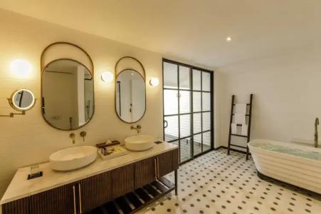 Paradise Island Resort & Spa - 166