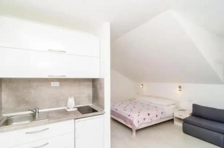 Cina Apartments - 280