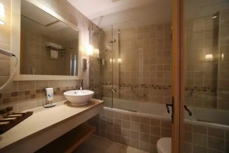 Cocos the Club Solto - 66