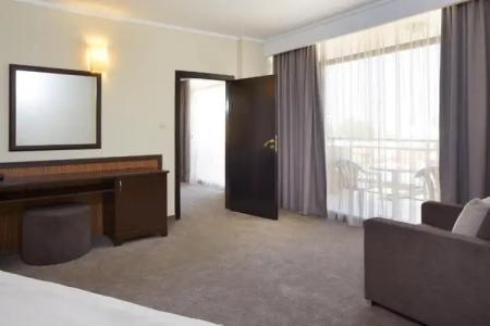 Nobel Ultra All Inclusive - FREE Beach Access - 66