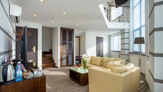 Reikartz Ривер Николаев - 49