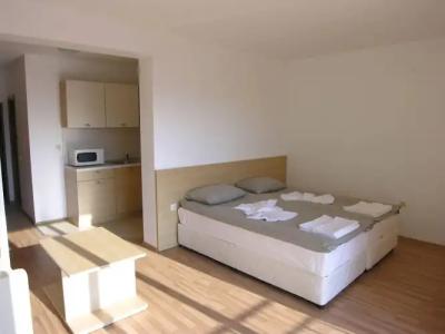 Apartment Complex Sunflower - 4