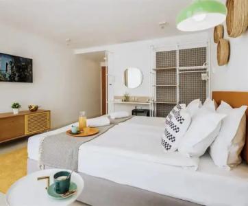 ibis Styles Golden Sands Roomer - 9