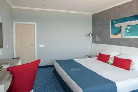 International Casino & Tower Suites - 139