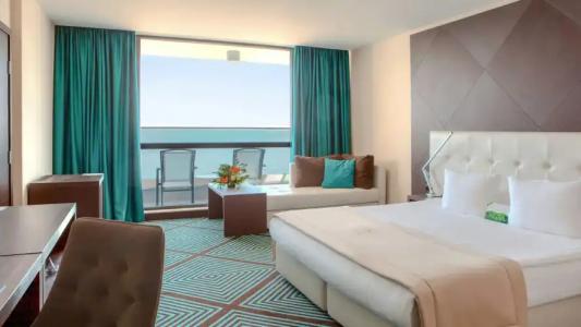 International Casino & Tower Suites - 122