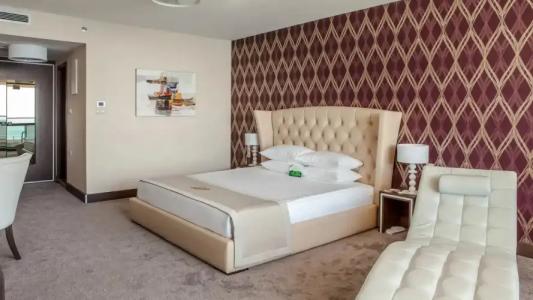 International Casino & Tower Suites - 128