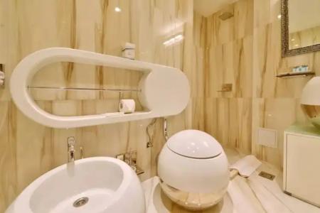 International Casino & Tower Suites - 158