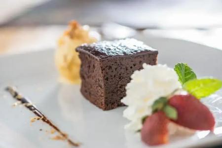 Platan Garden Rooms & Restaurant - 7