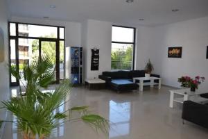 Apart Complex Amphora Palace