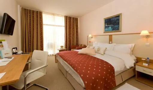 Apollo Spa Resort - Ultra All Inclusive - Private Riviera Beach - 35