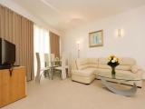 1 Bedroom Suite with balcony and with pool view