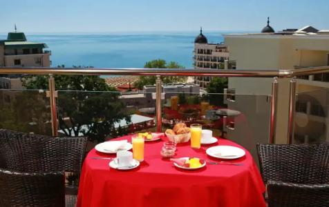 Apart Golden Line - 32