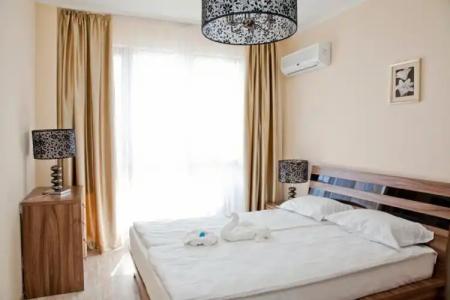 Apart Golden Line - 131