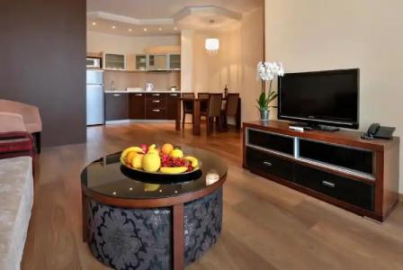 Apart Golden Line - 127