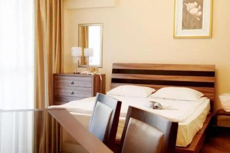 Apart Golden Line - 141