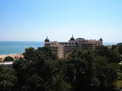 Apart Golden Line - 72