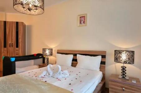 Apart Golden Line - 134