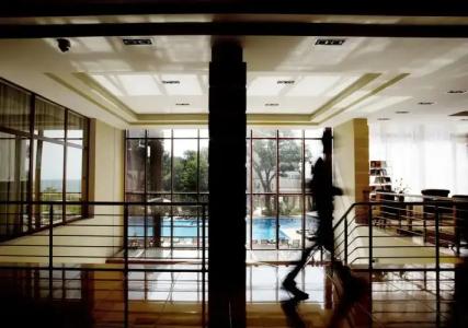 Apart Golden Line - 36