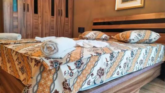 Apart Golden Line - 106