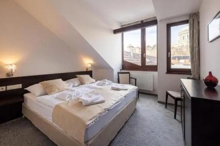 Bazilika alatt Panzió - 145