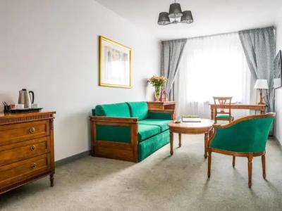 Pod Złotą Różą - 71