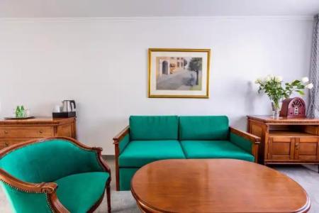 Pod Złotą Różą - 79