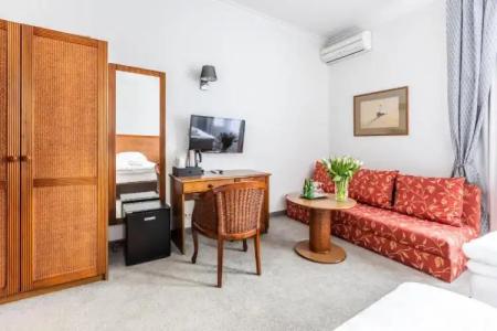 Pod Złotą Różą - 66